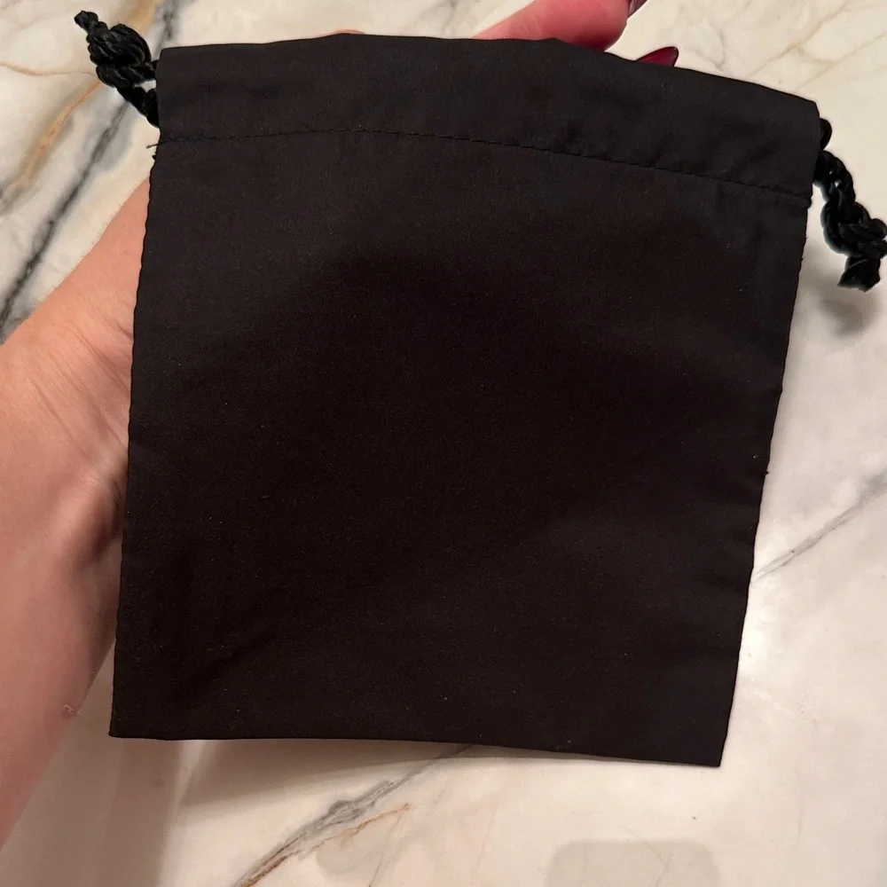 CHANEL elegant black